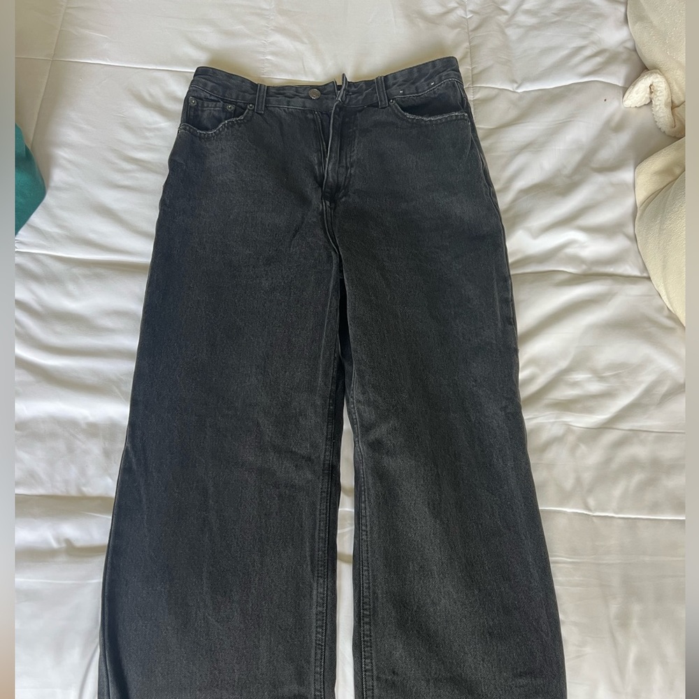 Black high rise jeans from glassons - Picture 2 of 4
